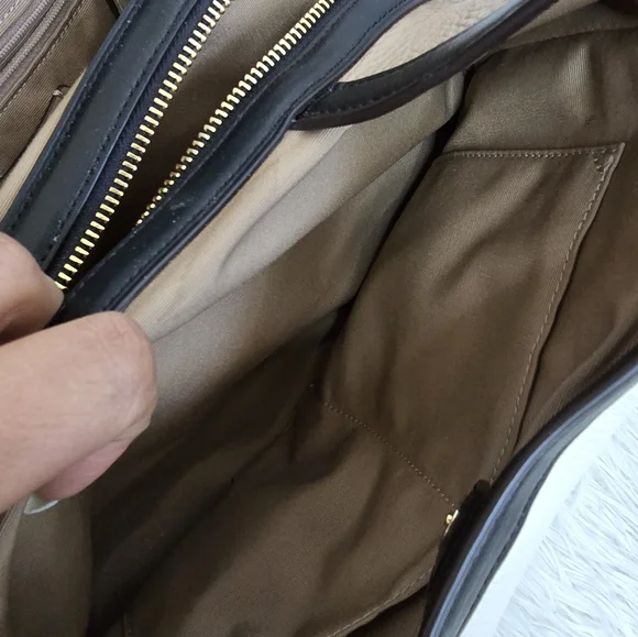 Coach Women's Cream and Tan Leather Bag - Picture 8 of 15